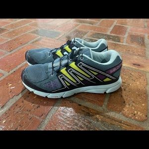 Ladies size 9 Salomon brand shoes